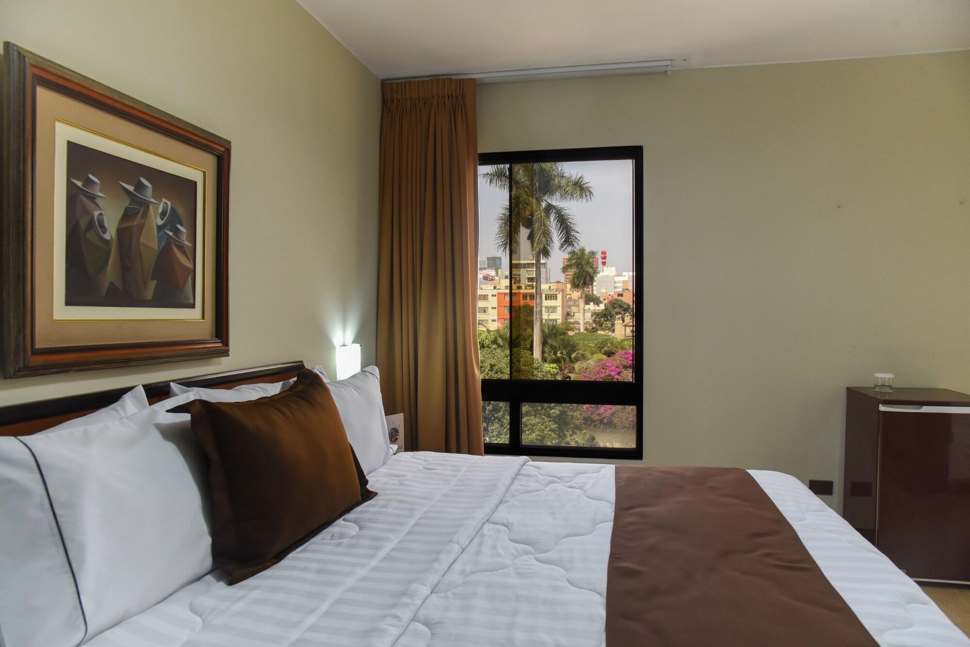 San Blas Hotel